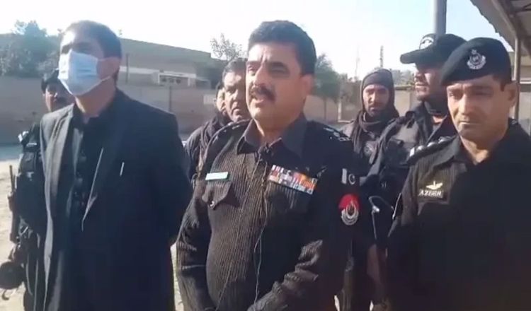 পাকিস্তানে একই পরিবারের ১১ জনকে হত্যা